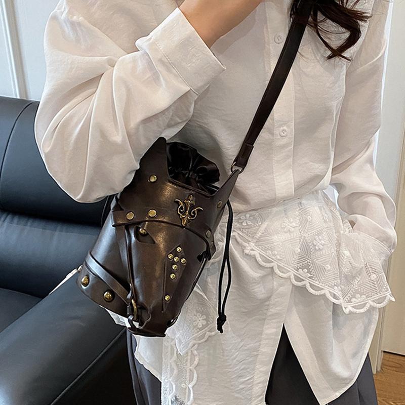 Funny Shoulder Bag Vintage Style Creative Horse Head Mask Bucket Bag Unique Niche Single Shoulder Crossbody Bag for Women