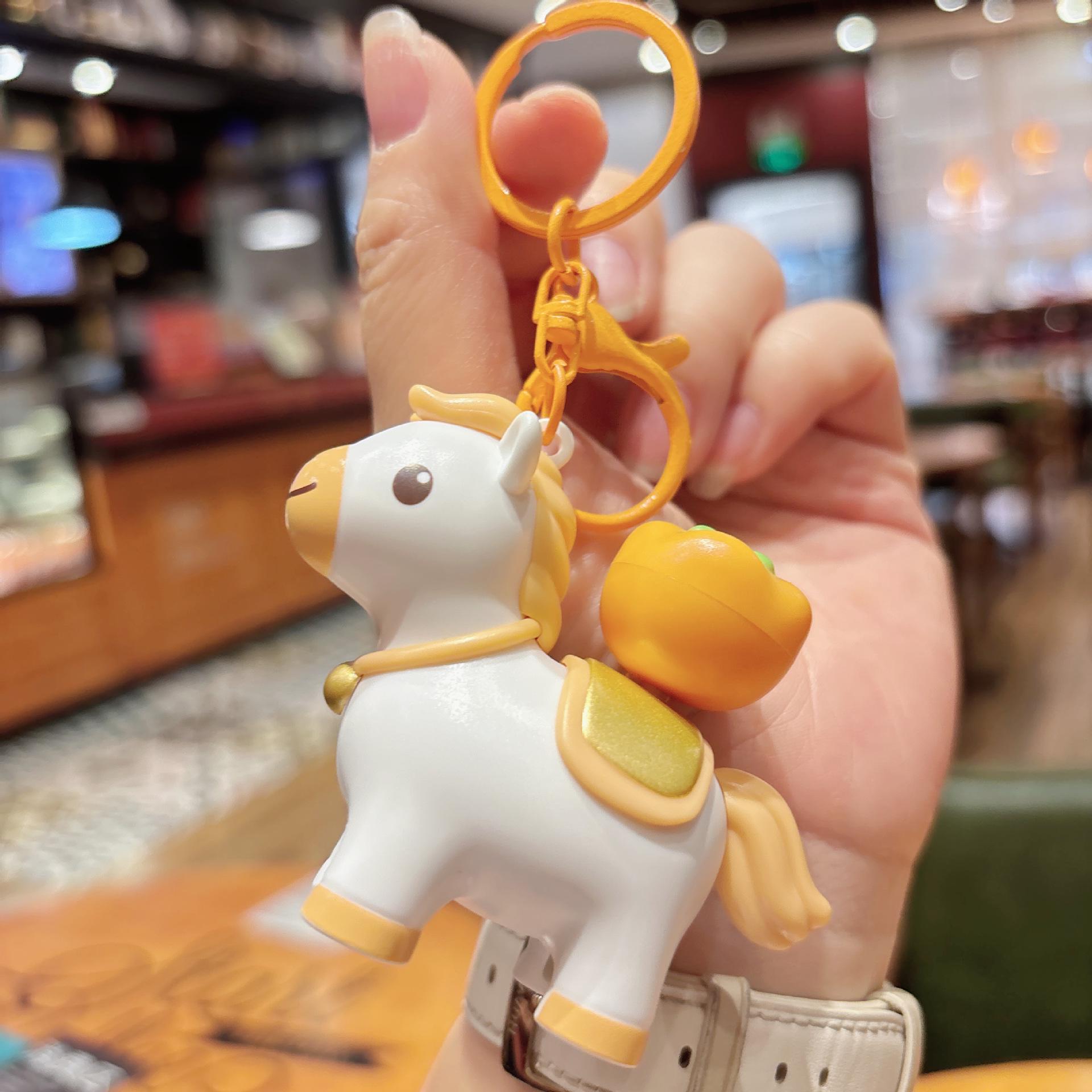 Счастливый брелок-вертушка  Год Лошади  - Знак Зодиака Лошадь, Слиток и Подарок  Счастливый Мешок