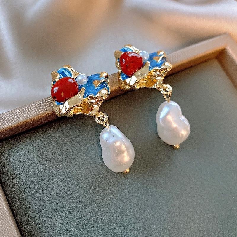 Monet garden oil painting style love flower pearl earrings fashion temperament stud earrings French sweet small fresh earrings