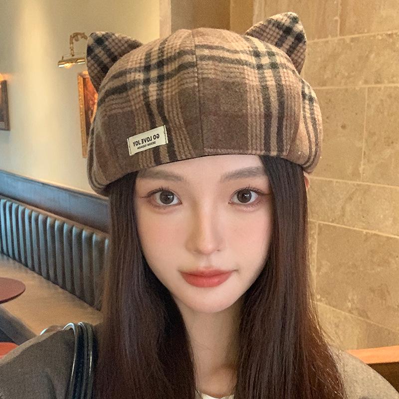 Классический шерстяной берет в клетку с милыми кошачьими ушками - художественный стиль художника для осени/зимы