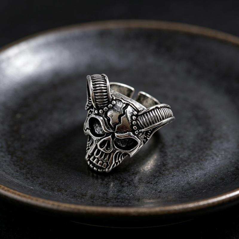 Men's Retro Demon Eye Punk Ring – Stylish, Single Finger, Personality Jewelry for Boys