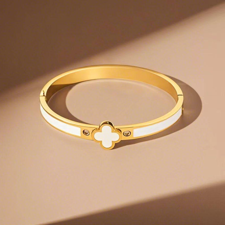 Girls' Stainless Steel Four-Leaf Clover Bracelet with High-Color Retention Enamel and Diamonds