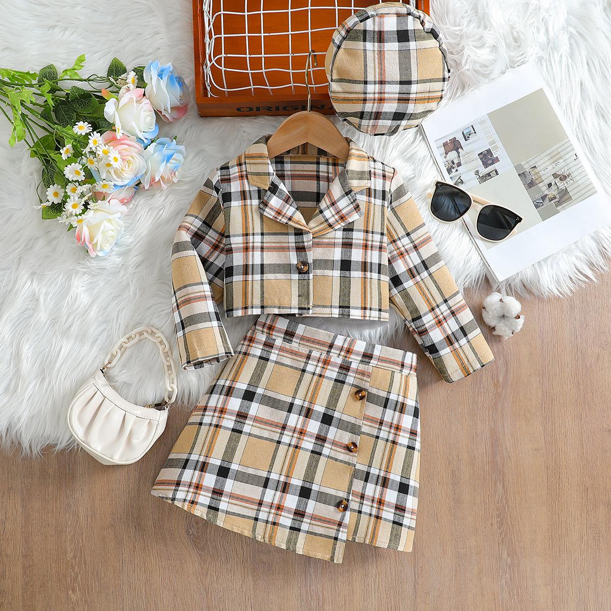 

Повседневный костюм для девочек, осенняя детская мода, пиджак с длинными рукавами + клетчатая юбка + берет 9-10Y хаки