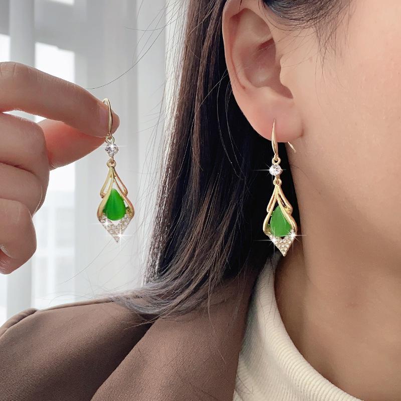 New Trendy Light Luxury Cat s Eye Stone Diamond Geometric Ear Hook Women s Elegant High-end Earrings