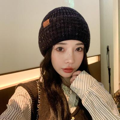 Autumn and Winter Hat Female Alphabet Leather Label Knitted Wool Hat Winter Warm Student Pullover Hat Thick