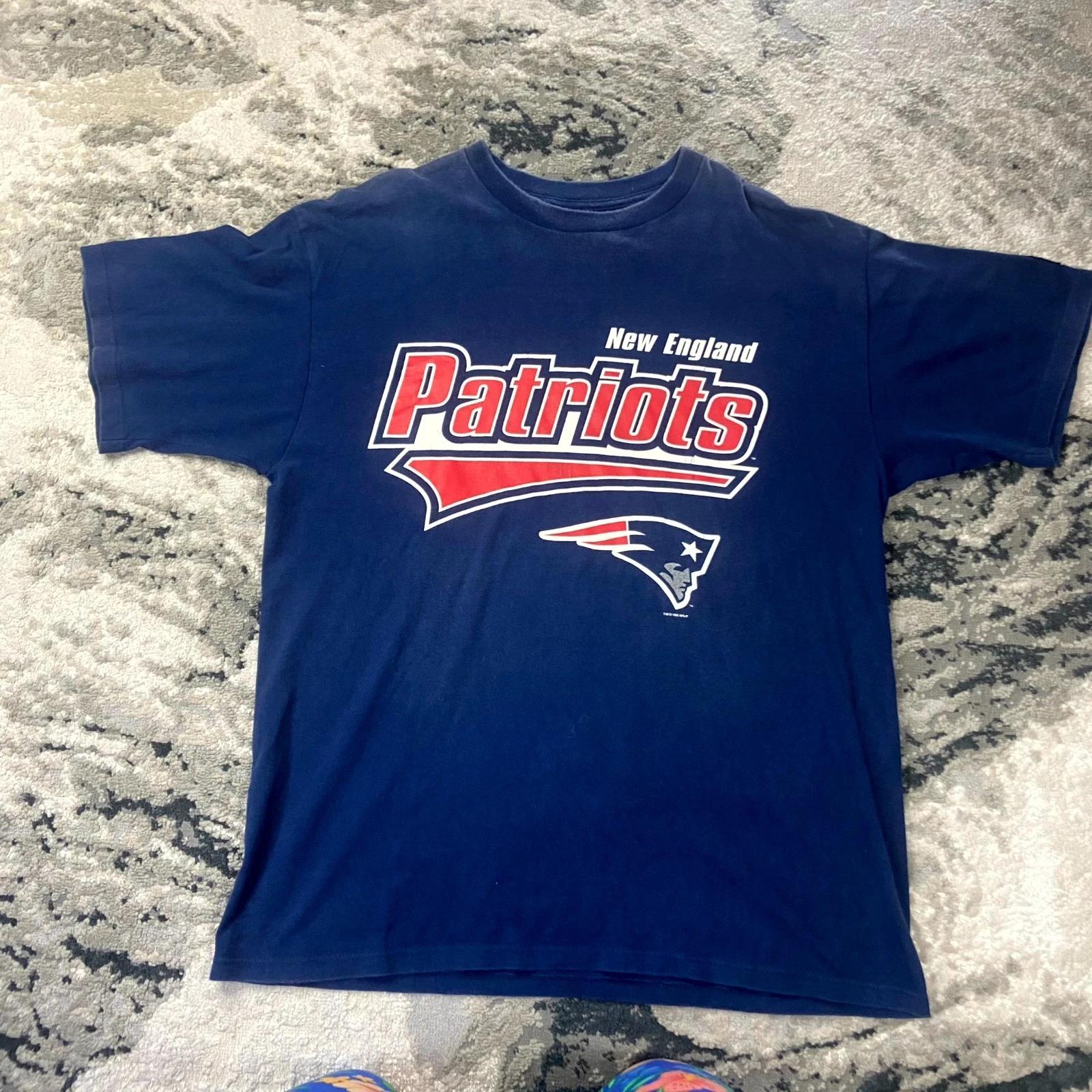 Starter Vintage 90s New England Patriots T Shirt Sz L Blue Football NFL Made USA S