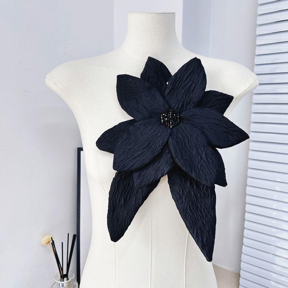 Vintage Style Flower Applique Pleated Design Large Size Beaded Brooch Beaded Detail Fabric Material Pleated Flower