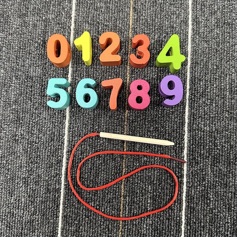 Деревянные развивающие бусины: Игрушки-шнуровки с крупными деталями «Животные и фрукты» для возраста 0-3 года