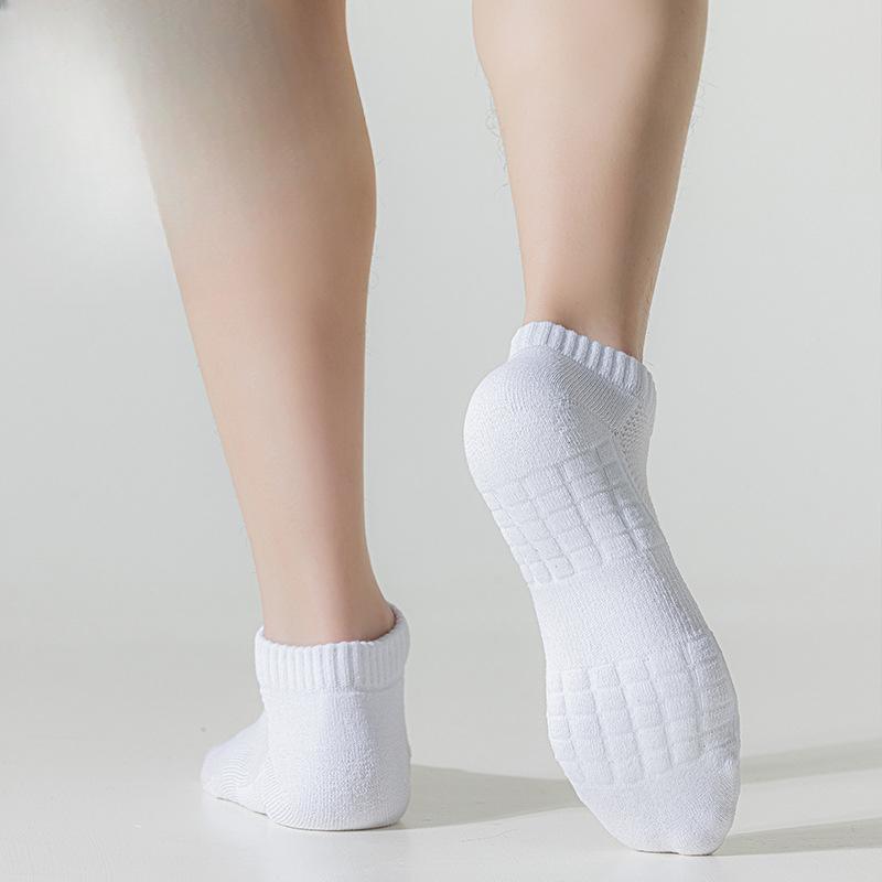 Men's Spring and Autumn Mesh Socks, Black and White Socks, Anti-drop and Sweat-absorbing Towel Socks