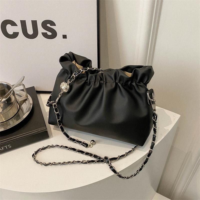 

Модная женская сумка, новая модная однотонная сумка, изысканный дизайн с цепочкой, сумка-ведро на одно плечо через плечо
