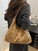 Leopard Print Large Capacity Autumn 2025 Retro Women's Shoulder Tote Bag