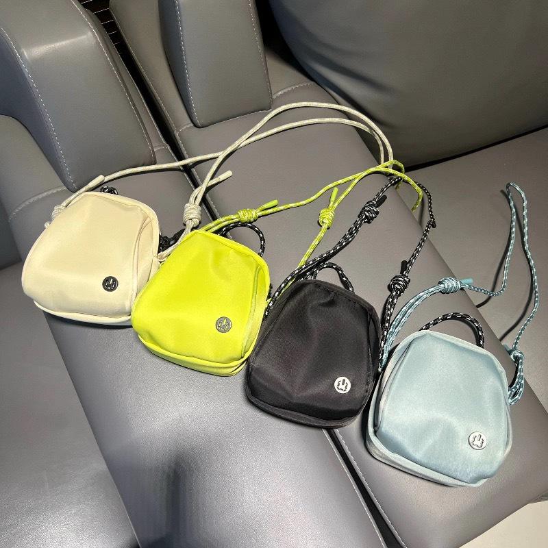 Adorable Mini Crossbody Bag - Egg-Shaped Shoulder Bag for Parent-Child Outings and Kids, Simplified Mobile Phone Holder
