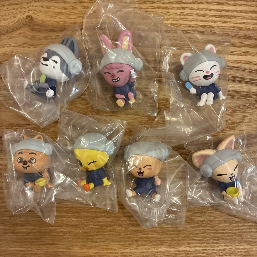 

[Б/У] StrayKids SKZOO Сауна Фигурка Гача Полукомплект