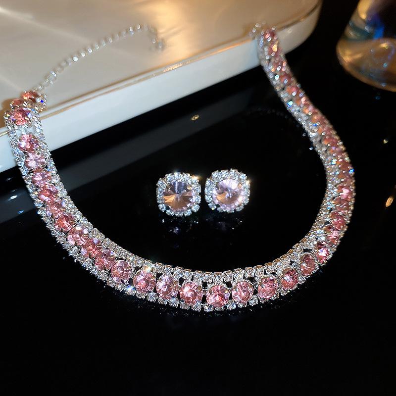 Elegant Rhinestone Square Earrings & Necklace Set – Light Luxury Clavicle Chain Jewelry for Fashionable Evening Wear
