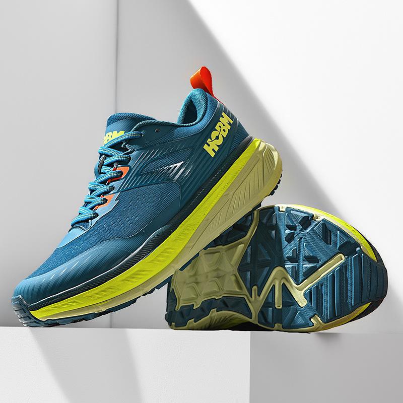 

Кроссовки для бега Спортивная модная обувь Летняя мягкая подошва Легкая дышащая скакалка Широкая колодка Марафонский бег Толстая подошва амортизирующая мужская обувь 39