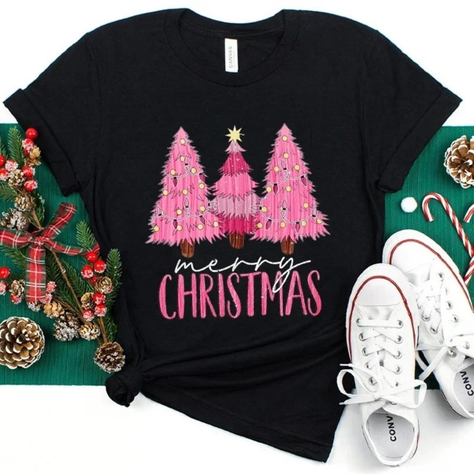 Pink Christmas Tree Women T Shirt Funny Graphic Christmas Party Outfit Harajuku Casual Female Clothing O Neck Short Sleeve Tees S