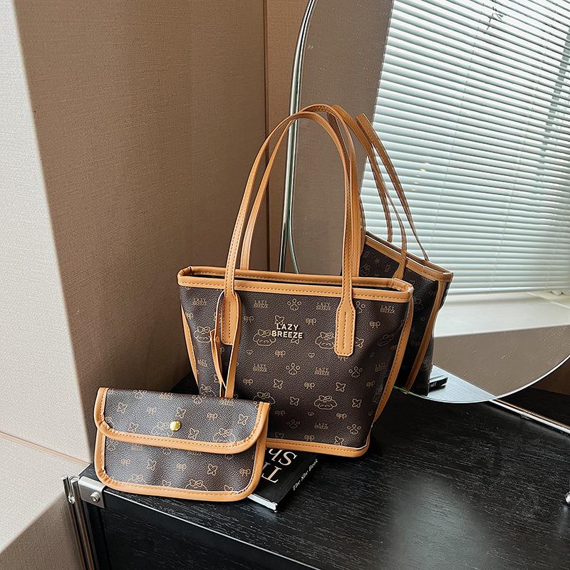 

Large-capacity bag women s versatile new fashion casual shoulder bag texture commuter tote bag