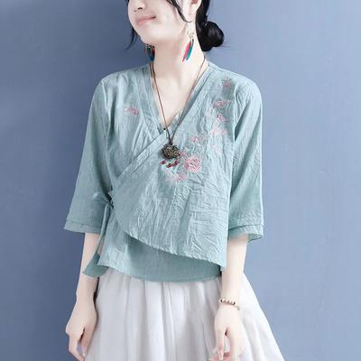 Weiße floral bestickte Wickelbluse mit V-Ausschnitt und Dreiviertelärm aus Leinenmischung für Damen