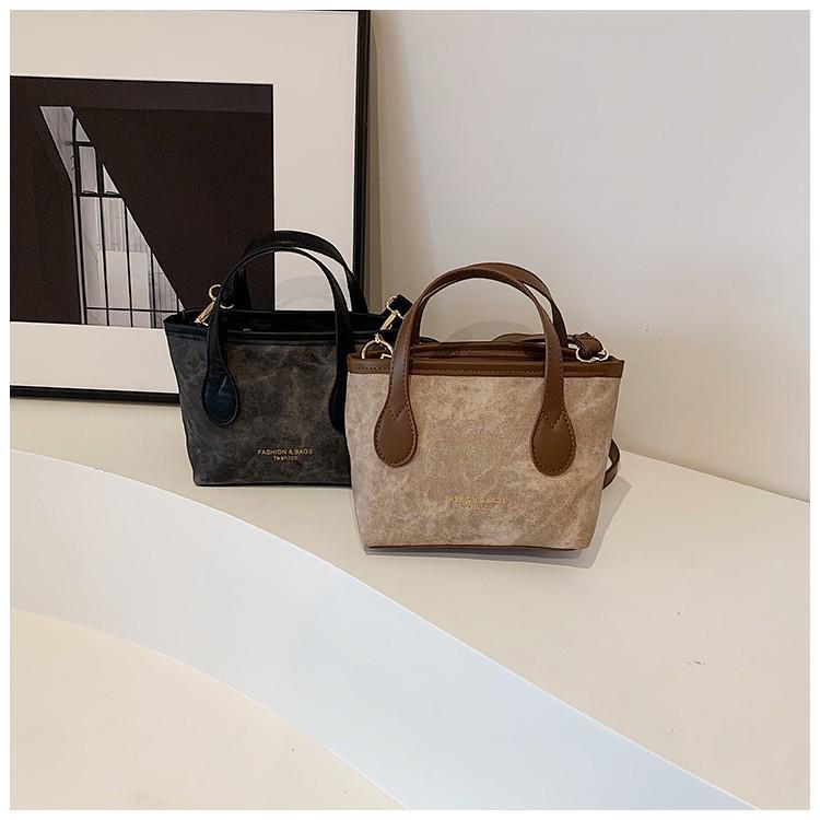 Nische High-End 2025 Herbst Schulter-Tote mit großem Fassungsvermögen: Vielseitige lässige Umhänge-Bucket-Bag