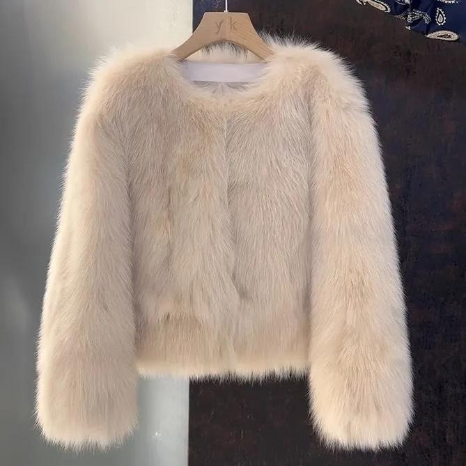 Women's Fall/Winter Korean-Style Short Fox-Fur-Look Jacket with Fuzzy Round Collar—A Simple, Elegant Jacket