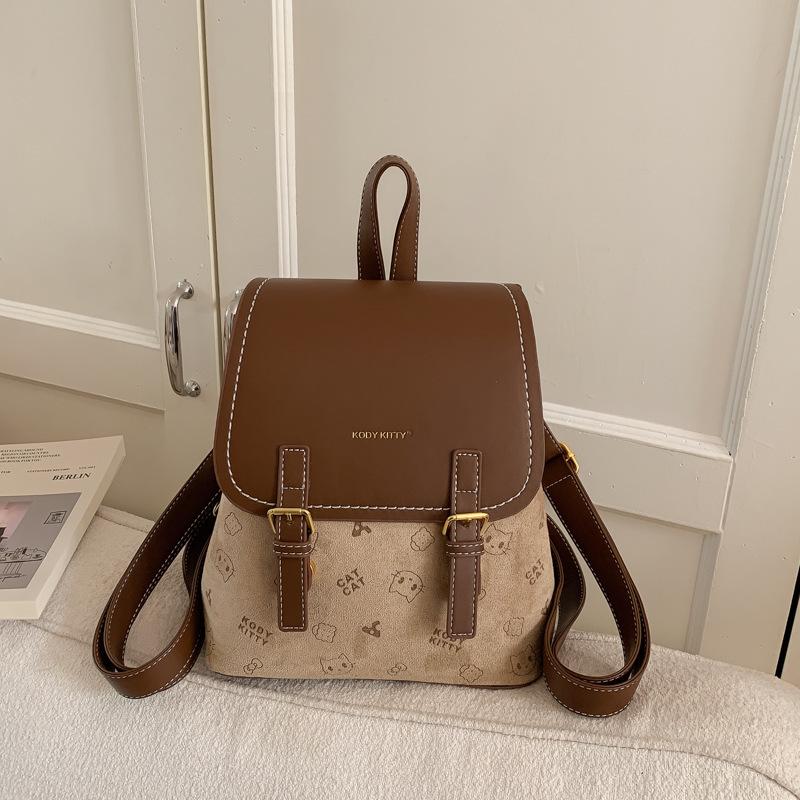 Fashionable Double-shoulder Bag Lightweight Casual Backpack Travel Backpack for College Students with pendant хаки 2130₽