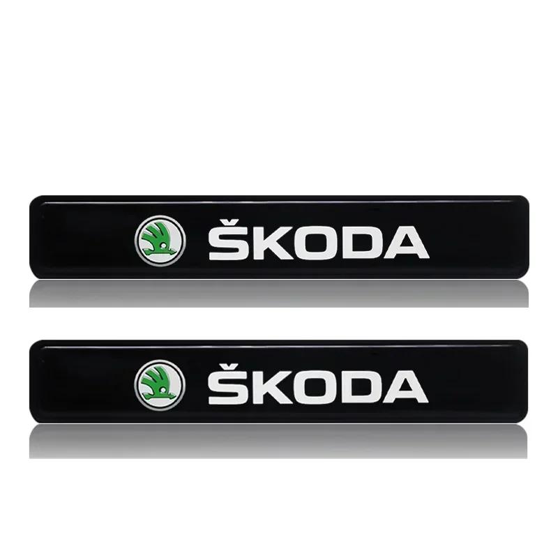 2025 New 1/2PCS Car Decorative Light LED Front Hood Grille Emblem Badge Decor For Skoda Octavia Fabia RS Kamiq Kodiaq Rapid SCAL