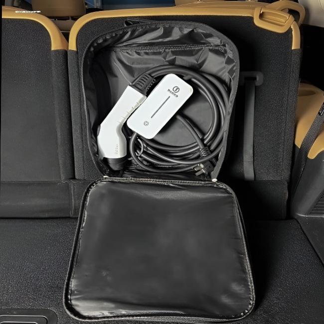 Xiaopeng P5 Charging Cable Organizer: Portable Storage Bag for EV Accessories
