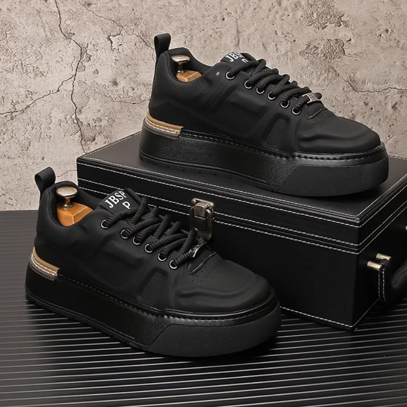 Fashion New men's white sneakers, Korean style versatile and fashionable board shoes, men's breathable casual shoes   b39