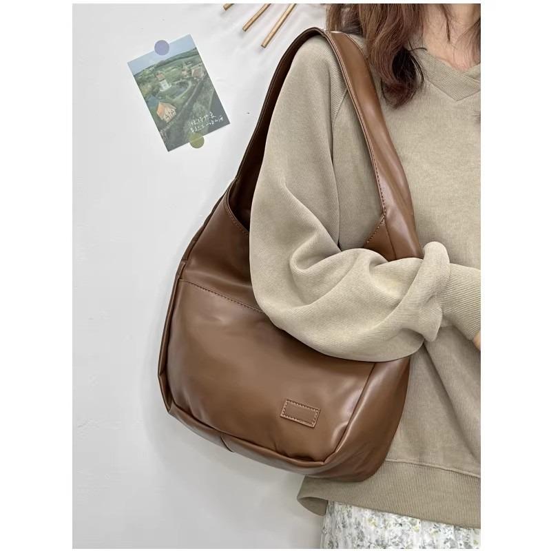 New Autumn and Winter Soft Leather Tote Bag Large Capacity Bucket Bag Retro Casual Versatile Commuter Shoulder Armpit Bag