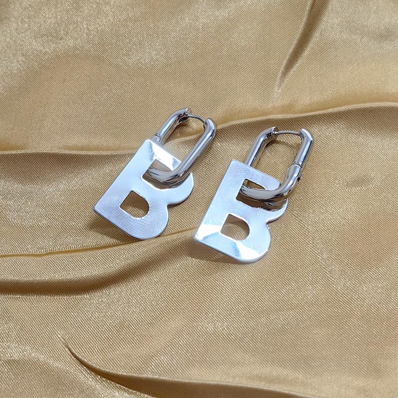 Nieuwe Populaire Vergulde Glanzende Letter B Hangende Oorbellen Dames Statement Sieraden Micro-gezet Strass Ongebruikelijke Oorbellen white