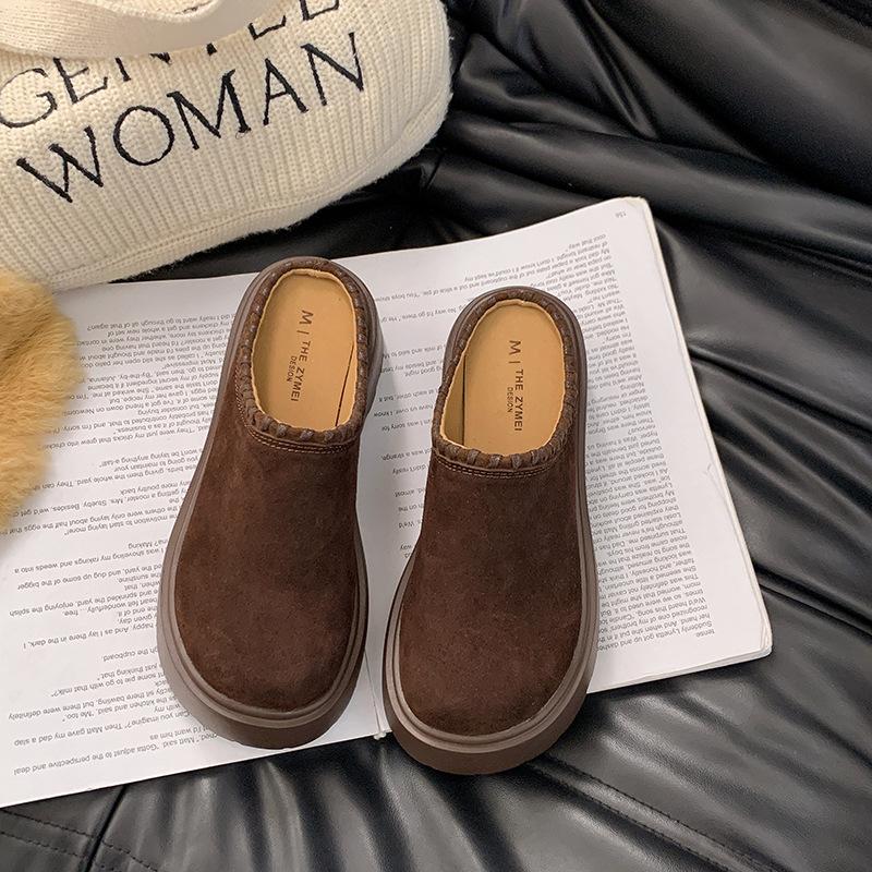 Semplici e comode ciabatte retrò da ragazza con suola spessa, autunnali, di nicchia, per esterni, alla moda, casual, con zeppa