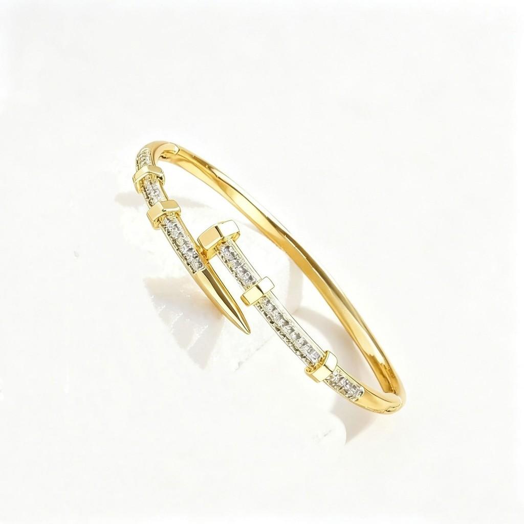 Fashionable Womens Jewelry Bracelet With Zirconia And Music Note Design For Summer 2026