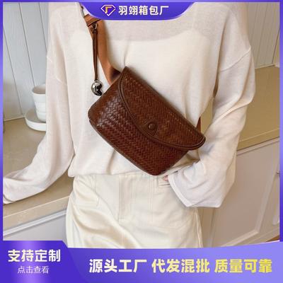 Kleine Tasche Damen neu Nische gewebte Brusttasche Damen hochwertig vielseitig Schulter Umhängetasche