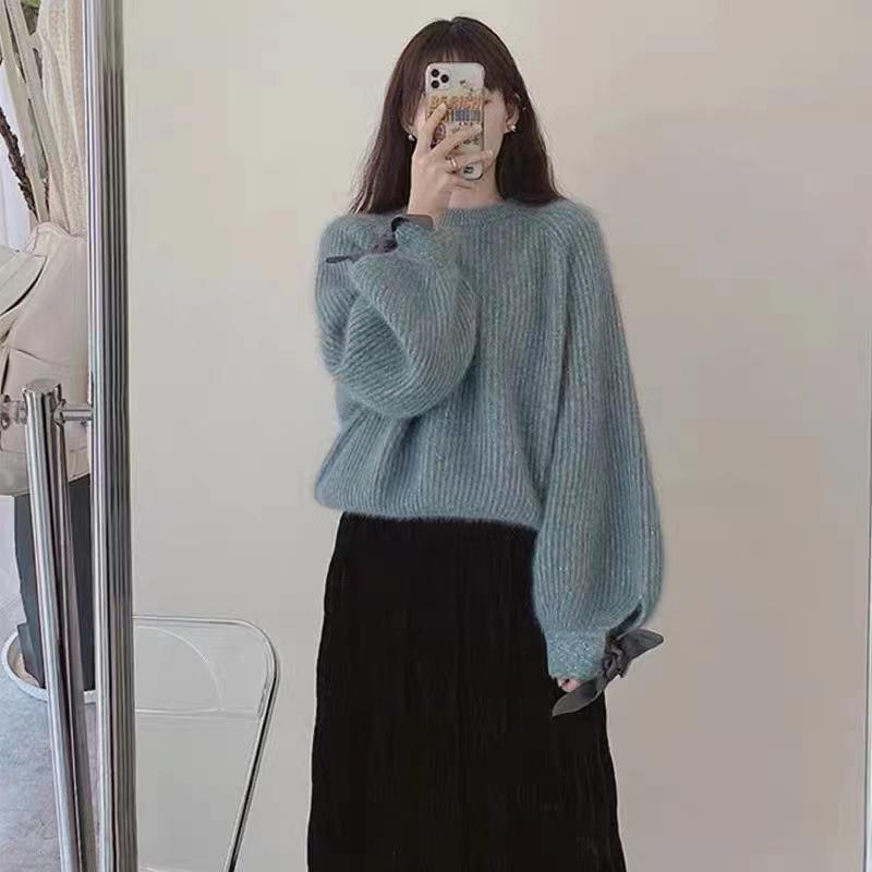 2025 Women's Korean-Style Lantern Sleeve Bow Sweater