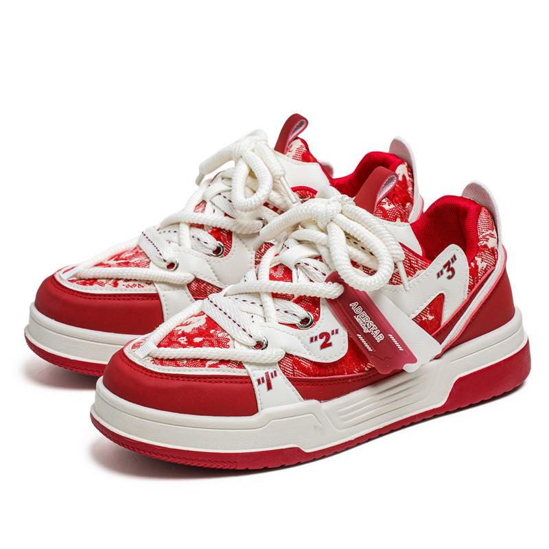 

Мужская обувь 2025 весна и осень новая большая красная ретро повседневная спортивная летняя увеличение роста противоскользящий дизайн чувство хлеб прилив доска обувь 45