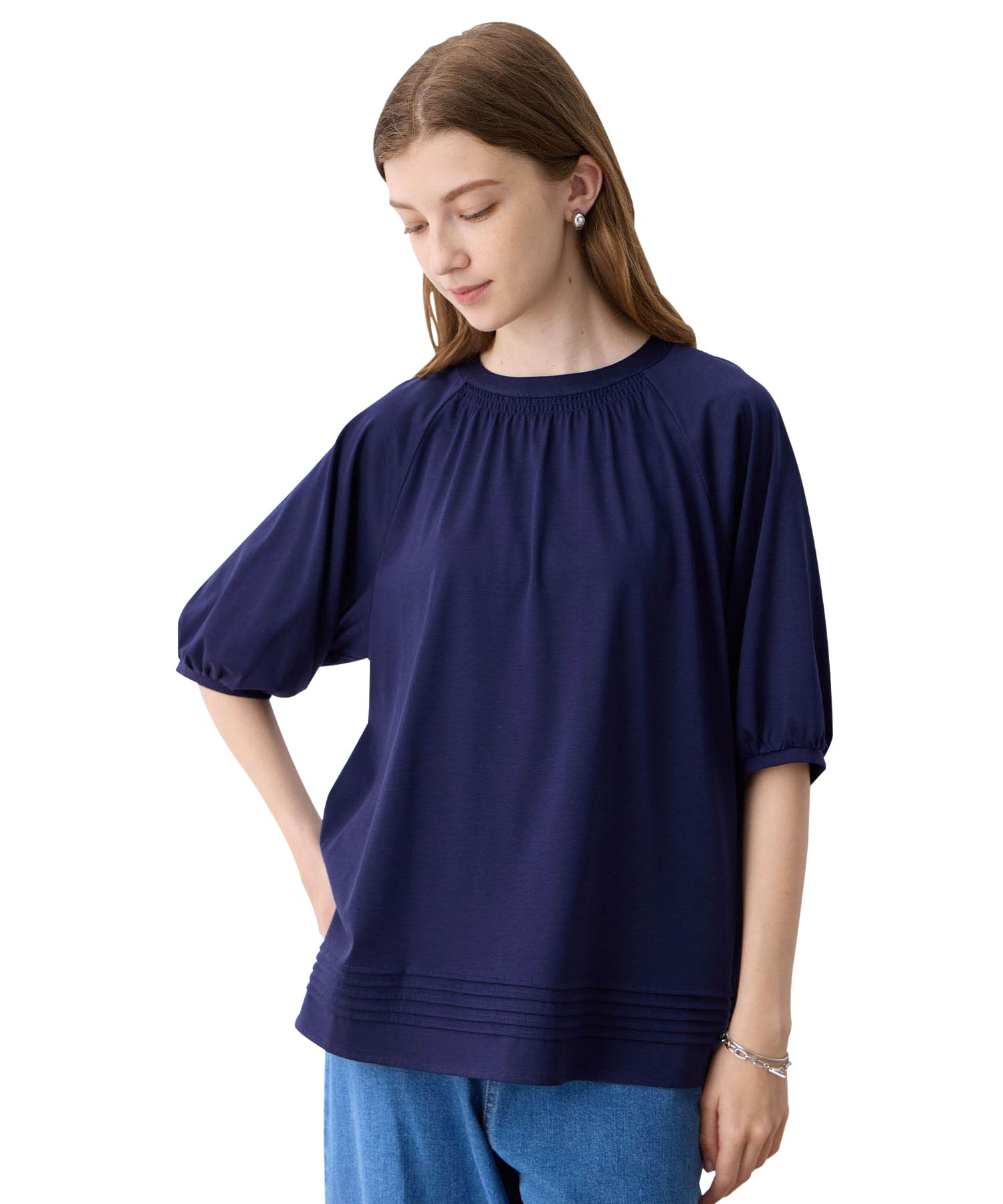 

Le Souk Holiday Women s Pin-Tuck Pullover, Navy, 291174