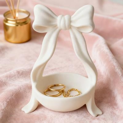 Plateau à bijoux nœud décoratif Nœud de ruban Vide-poche Plateau à bijoux en résine Porte-bagues Boucles d'oreilles Vide-poche Cadeau pour maman Amie Épouse Sœur