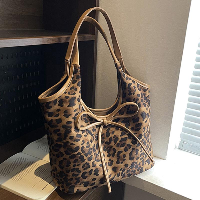 Leopard Print Bag Women's Large-capacity New Autumn and Winter Versatile Leisure Shoulder College Student Commuting Tote Bag