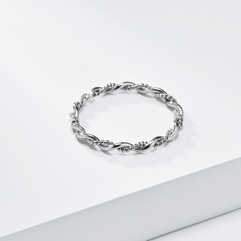 Stainless Steel Waterproof 18k Gold Plated Rope Twist Chain Ring For Women Fashion Simple 2mm Size Ring Jewelry Accessories