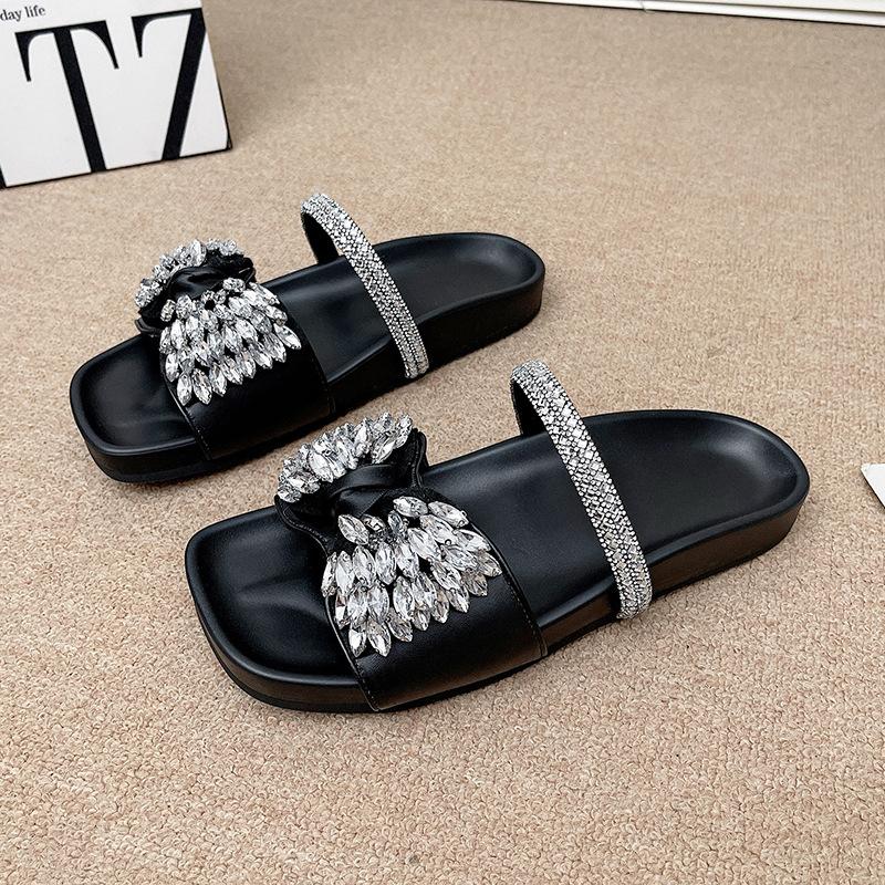 Summer 2025 new thick-bottomed rhinestone bow cool slippers women's summer wear versatile with skirt French flat-bottomed drag