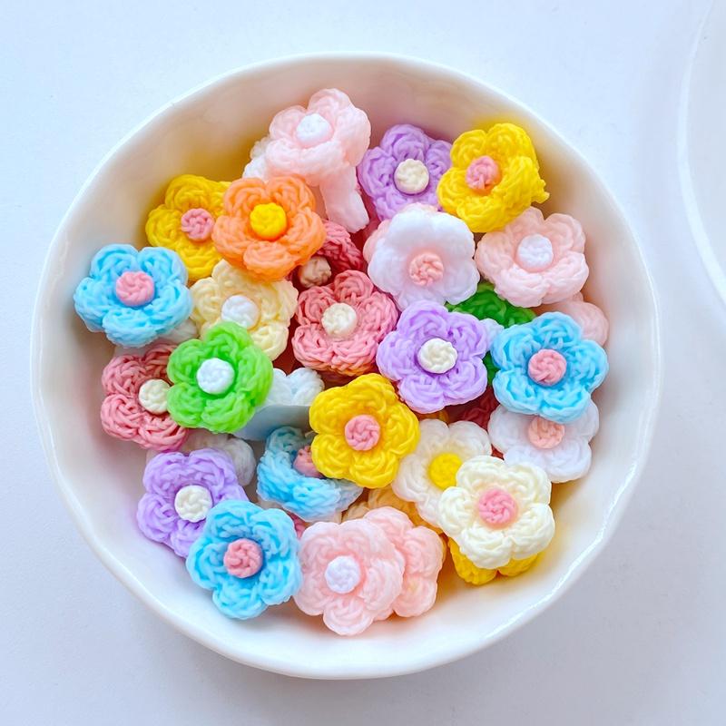 50Pcs New Cute Mini 12mm Simulated Yarn Flower Flat Back Fit Phone Manicure Deco Anicure Embellishments For Hair Bows Accessorie