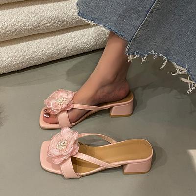 Sandales pour femmes 2025 Nouvelles Chaussures à talons pour robe de soirée Décoration de fleurs Sandales peep-toe Talons hauts élégants Pantoufles décontractées d'extérieur