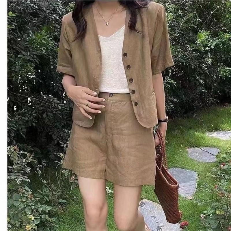 

Korean Style Summer Women s Two-Piece Set: Casual Jacket and Wide-Leg Shorts One Size хакі