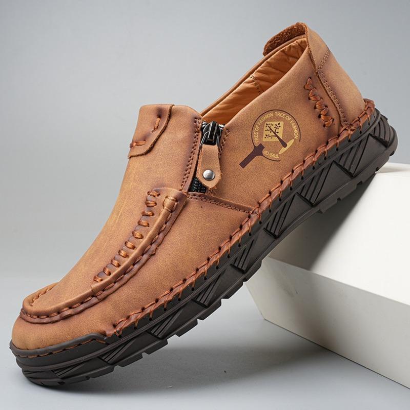 Men Leather Casual Shoes Men Loafers Luxury Designers Men Sports Shoes Fashionable Walking Shoes Men Outdoor Sports Shoes Men