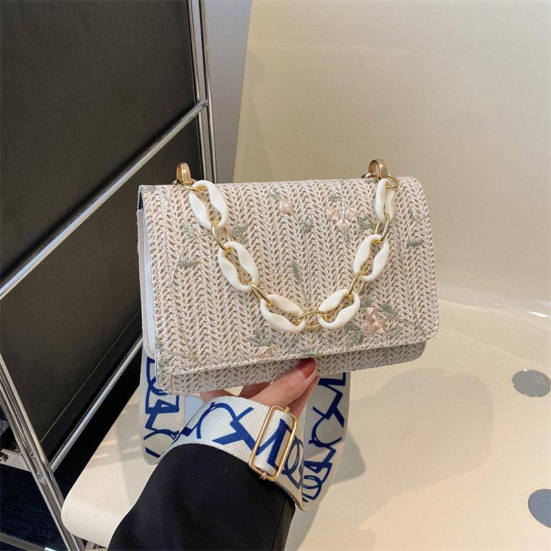 Fashion Grass Woven Shoulder Messenger Bag Handmade Braid Large Capacity Straw Bag Rattan Bohemian Handbags for Women AVE