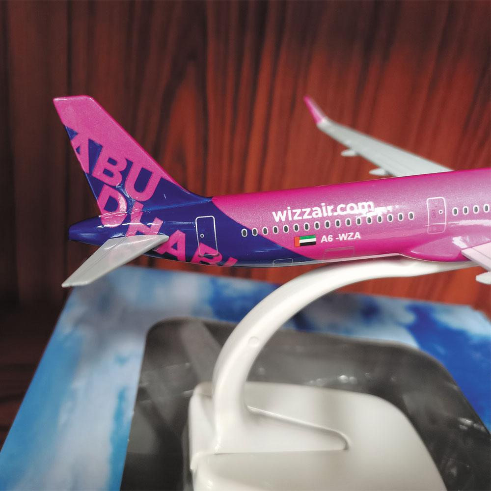 20cm Wizz Air Für Airbus A321 1/200 Druckgusslegierung Flugzeug Vormontiertes Flugzeugmodell Flugzeug Bausatz Schlafzimmerdeko Gesammelt