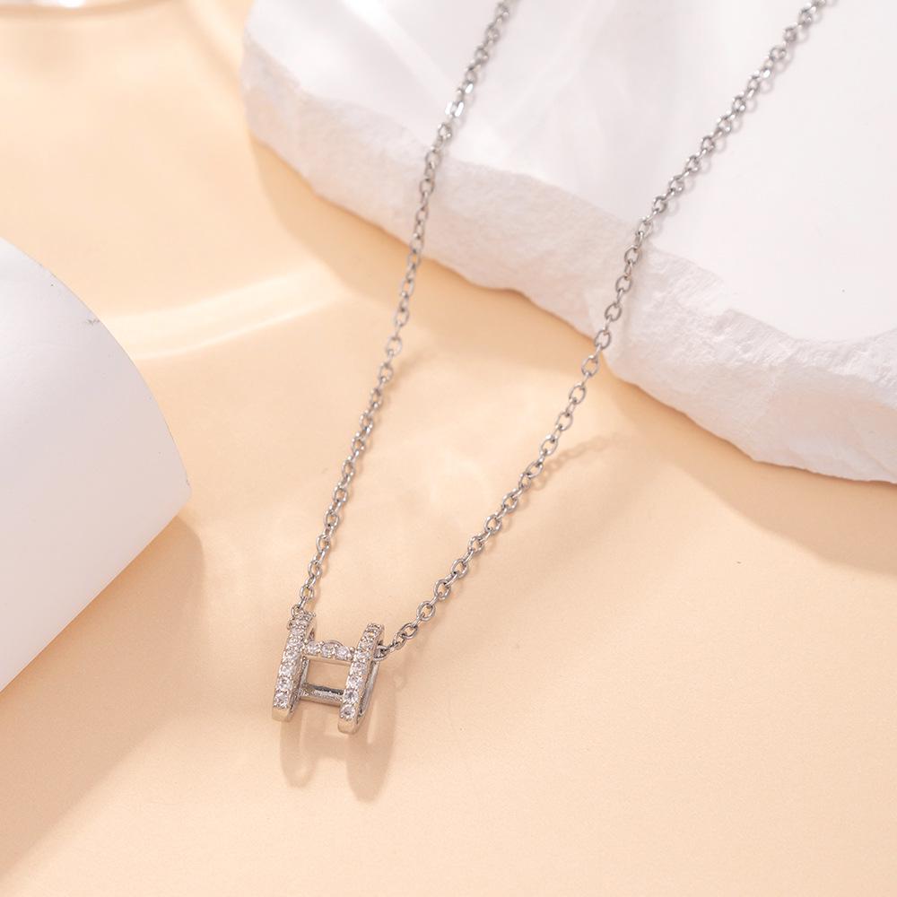 Kadın Lüks Titanyum Çelik Kolye Ucu Klavikula ve Uzun Kazak Kolyesi - Niş Tasarım