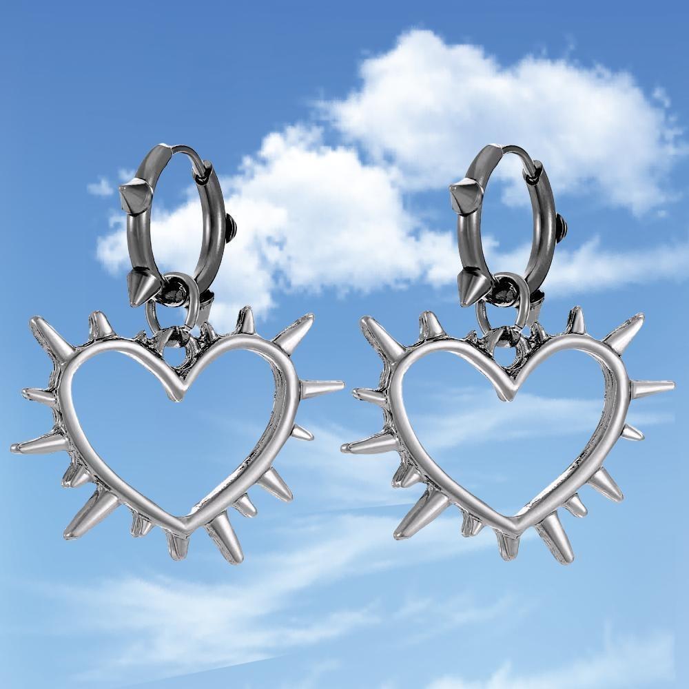 Personality Punk Sliver Color Hollowed-out Thorn Heart Shape Pendant Hoop Earrings for Women Stainless Steel Jewelry Accessories