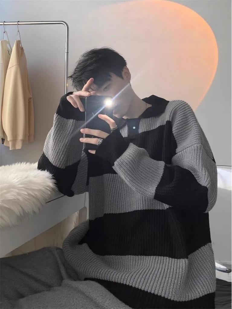 Men's Autumn/Winter American-Style Striped Deer Knit Sweater: Plush, Casual, Loose Fit