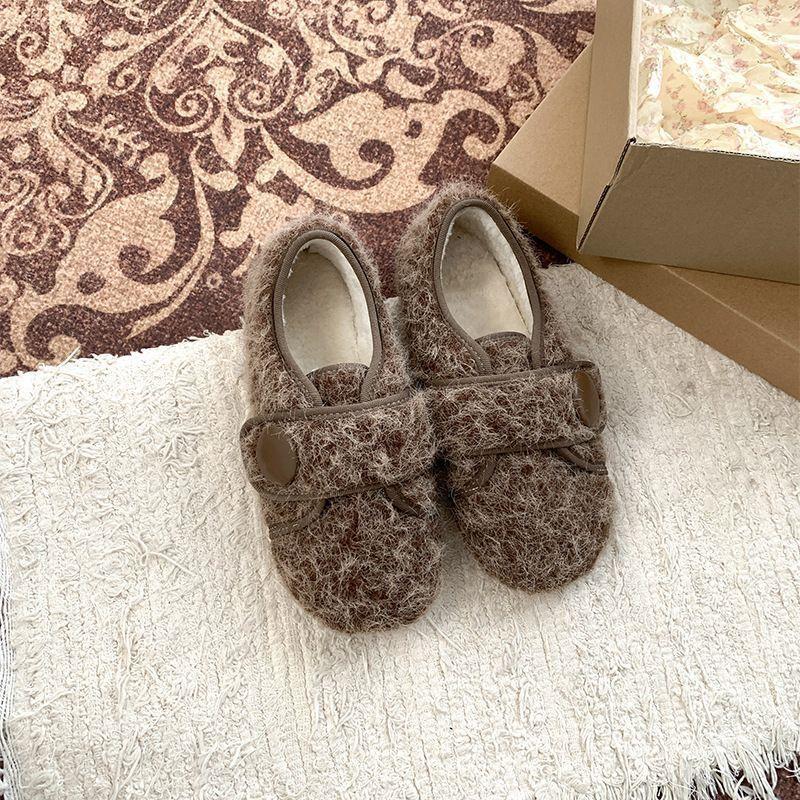 

2025 новые туфли с круглым носком, милые пушистые, на одном педале, универсальные лоферы из бархата, легко носить, с характером, с юбкой, зима 40 хаки